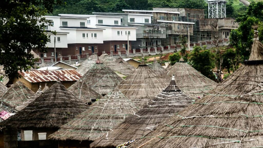 Huong dan thuc te cho nha quang cao Viet muon tim creator Shopee o Colombia e o traffic ve landing page chien luoc, kenh tim, cach anh gia va playbook hop tac.