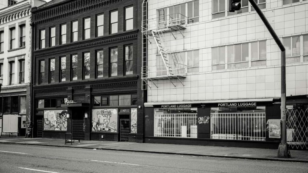 Huong dan thuc te cho advertiser o Viet Nam: cach tim, vet va hop tac voi creator Bolivia (tap trung Hulu-style content) e quang ba nen tang hoc truc tuyen.