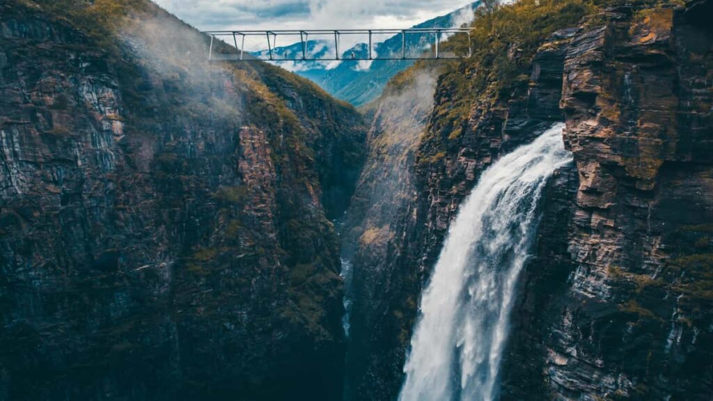 Chien luoc thuc te e creators Viet tiep can thuong hieu Mexico tren Threads, tan dung giong ieu ia phuong, banter, va cach o luong chuyen oi e thuc ay ang ky khoa hoc online.