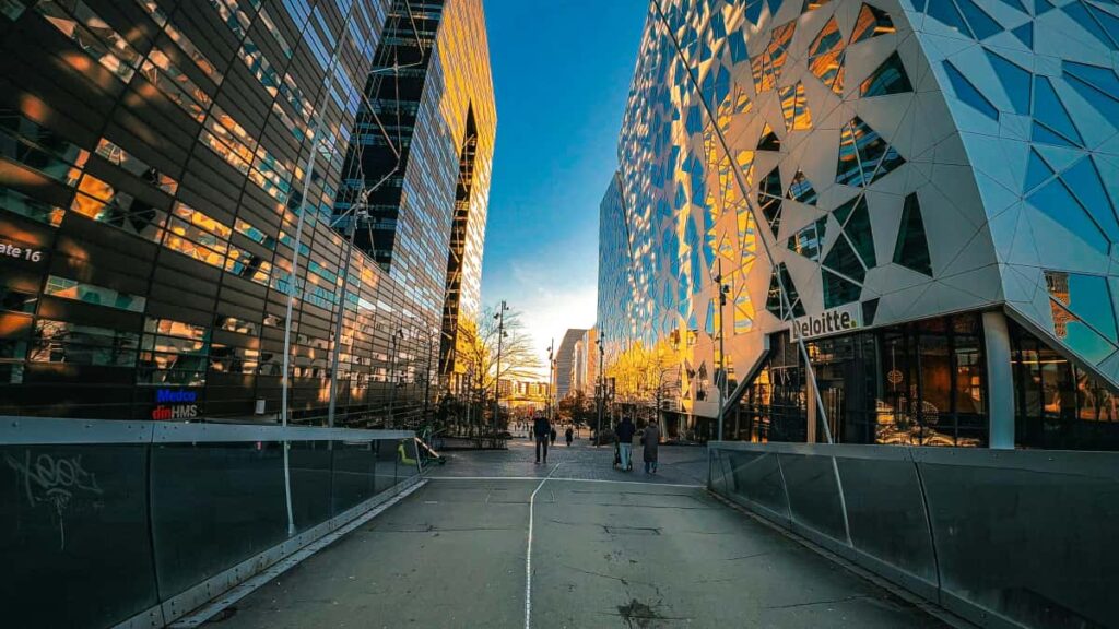 Huong dan thuc te cho creator Viet: cach tiep can thuong hieu Montenegro tren Spotify, tan dung goi quang ba, nano-influencer va chien luoc UGC e tao co hoi hop tac.